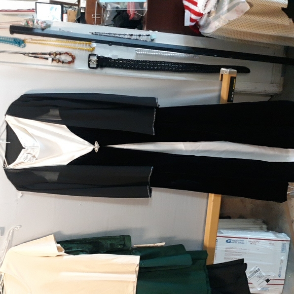 Ruggio Dresses & Skirts - Beautiful Reggio Size 6 2 oc dress (SKU 187)